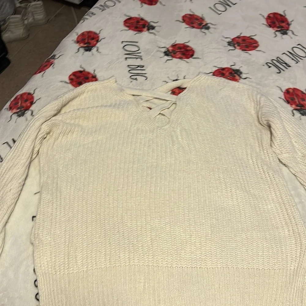 Off white sweater - Picture 2 of 3